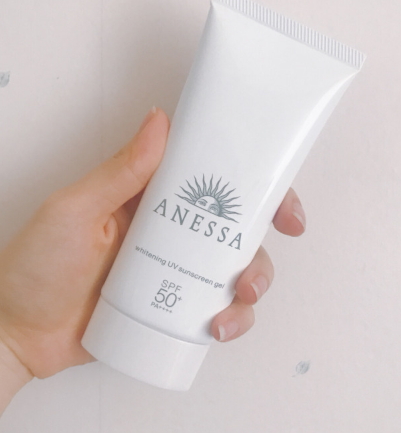 2018安耐晒防晒啫喱金管和白管区别 安耐晒金管和白管哪个好